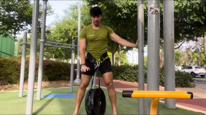 פלג עם חגורת משקולות ודיסק תלוי, לפני סט מתח